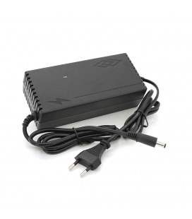 Зарядний пристрій для акумуляторів Li-ion 12V (12,6V),3S,5A,штекер 5,5х2,5мм, індикація