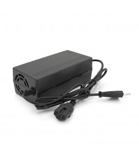 Зарядний пристрій для акумуляторів Li-ion 12V (12,6V), 3S, 10A, штекер Triangle plug (T-tipe/IEC/C13 N+L-), LED-індикація