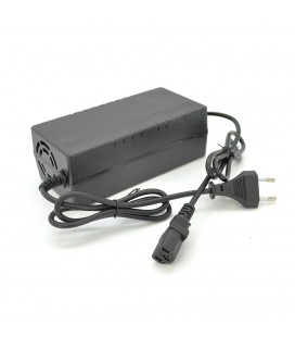 Зарядний пристрій для акумуляторів Li-ion 36V(42V),10S,4A, штекер Triangle plug (T-tipe/IEC/C13 N+L-, з індикацією