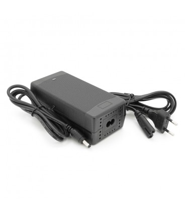 Зарядное устройство для аккумуляторов Li-ion 16,8V,4S,6A, штекер 5,5х2,5мм, 135x55x45mm. 250 г