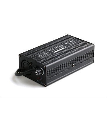 Зарядний пристрій для акумуляторів LiFePO4 12V (14.6V), 4S, 15A, крокодили, 135x90x50mm