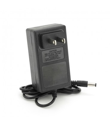 Зарядний пристрій для акумуляторів Li-ion 16.8V,4S,2A, штекер 5,5х2,5мм, LED-індикація + перехідник