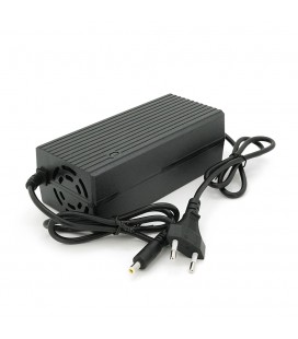 Зарядний пристрій Jinyi для акумуляторів LiFePo4 12V(14,6V),4S,5A,штекер 5.5*2.5,з індикацією,BOX