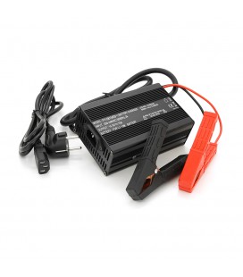 Зарядний пристрій акумуляторів Li-ion 16.8V, 4S, 15A, крокодили, індикація, 135х90х50mm