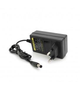 Зарядний пристрій для акумуляторів Li-ion 8.4V2A,штекер 5,5х2,5мм, LED-індикація