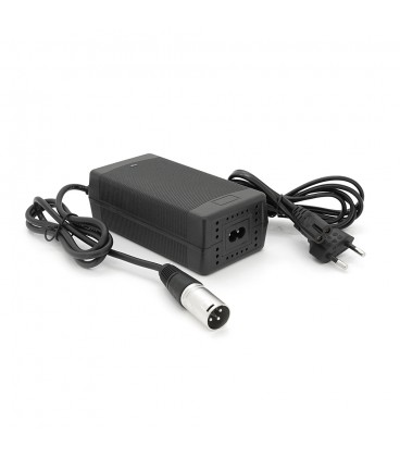 Зарядний пристрій акумуляторів LiFePO4 12V (14.6V), 4S,8A, штекер XLR, з індикацією, 133х67х45mm, 0.3kg