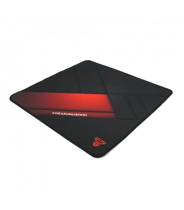 Килимок 450*450 для миші Fantech MP456 тканинний з бічної прошивкою, товщина 4 мм, колір Black, Color Box