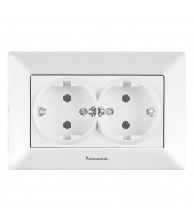 Розетка Panasonic Arkedia Slim двойная с заземлением, белая