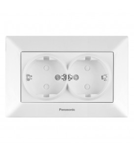 Розетка Panasonic Arkedia Slim двойная с заземлением и защитными шторками, белая