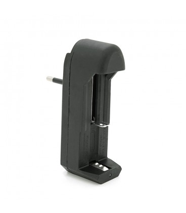 Зарядний пристрій універсальний BLC-001A 1AA / 1AAA / 18650, 3.7V / 1000mAh