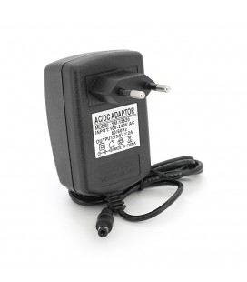 Імпульсний адаптер живлення YM-13520 13.5V 2А (26Вт) штекер 5.5 / 2.5 довжина 0,9 м