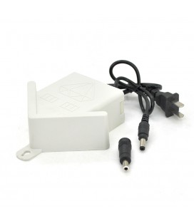 Импульсный адаптер питания YOSO ZH120200 12В 2А штекер 5,5/2,1 настенный + переходник White