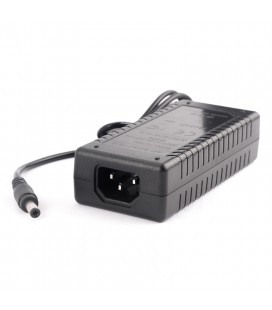 Импульсный адаптер питания YT-1640 16V 4А (64Вт) штекер 5.5/2.5, длина 1,10м, LED-индикация