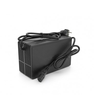 Зарядное устройство для аккумуляторов Li-ion 48V(58,8V),14S,10A,650W, индикация, 220х122х86mm, 1.5kg