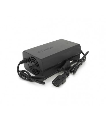 Зарядное устройство Jinyi для аккумуляторов Li-ion 60V(67.2V),16S,6A,штекер Triangle plug (T-tipe/IEC/C13 N+L-). с индикацией,BO