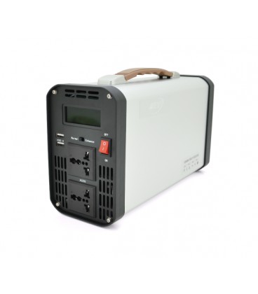 Инвертор напряжения AEV7500W, 12/220V с аппроксимированной синусоидой, 2 универсальные розетки, 2*USB (DC:5V/2.4A), клемные пров