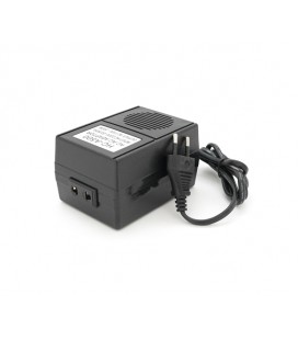 Преобразователь напряжения трансформаторный 500W Input 220 V/Output 110V, + универсальная розетка