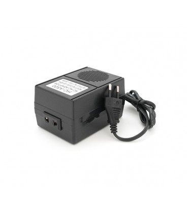 Преобразователь напряжения трансформаторный 500W Input 220 V/Output 110V, + универсальная розетка