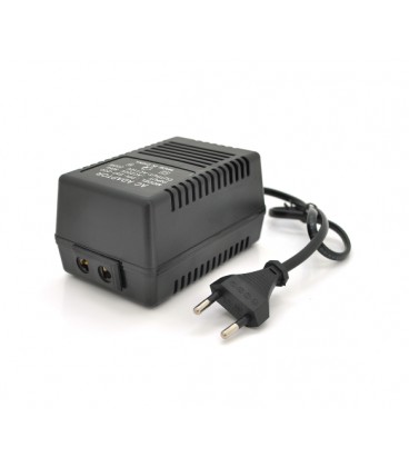 Преобразователь напряжения 200W Input 220 V/Output 110V, + универсальная розетка