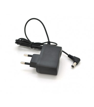 Импульсный адаптер питания YM-08504 8.5V 0,4А (3,6Вт) штекер 5.5/2.5 длина 0,9м