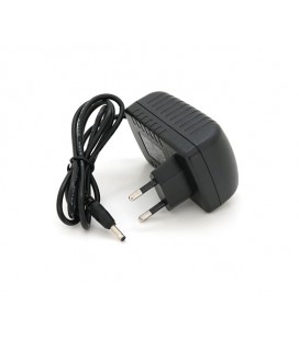 Импульсный адаптер питания XS-1220 12В 2А (24Вт) штекер 3.5/1.35, длина 0,9м