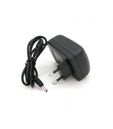 Импульсный адаптер питания XS-1220 12В 2А (24Вт) штекер 3.5/1.35, длина 0,9м