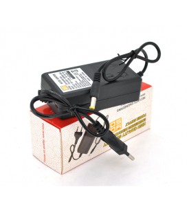 Импульсный адаптер питания 12В 2А (24Вт) YOSO ZH1202000 штекер 5.5/2.1, длина 0,6м Q200