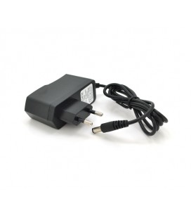 Импульсный адаптер питания 5В 0,5А (2.5Вт) M050050-2A1 штекер 4.0/1.7, длина 1м